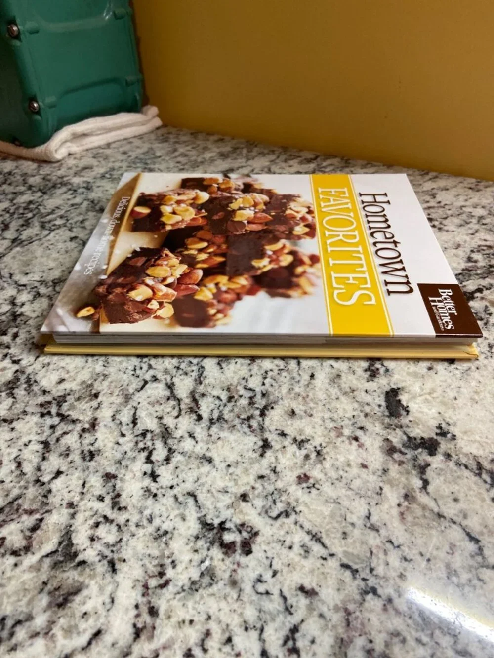 Better Homes & Gardens Hometown Favorites Cookbook 2013 Recipes